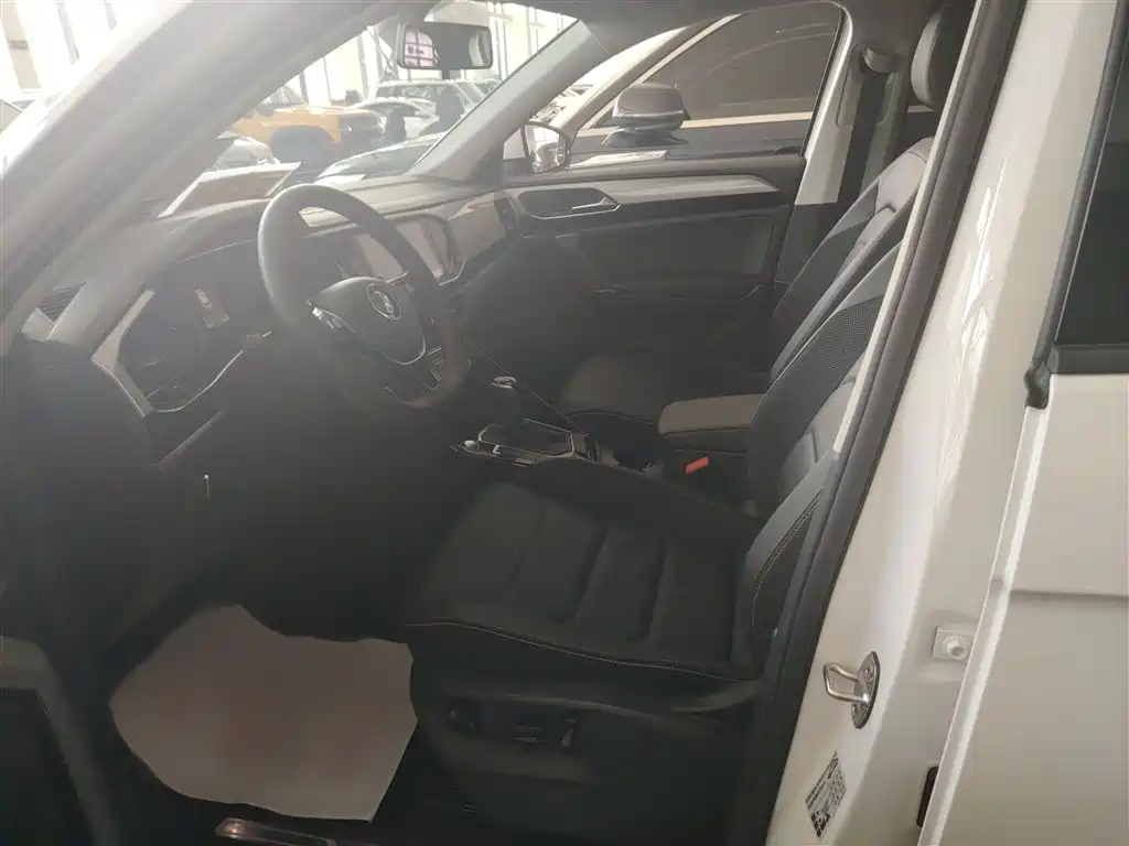 Volkswagen Tayron 2019 330TSI 2WD Luxury China VI фото 13