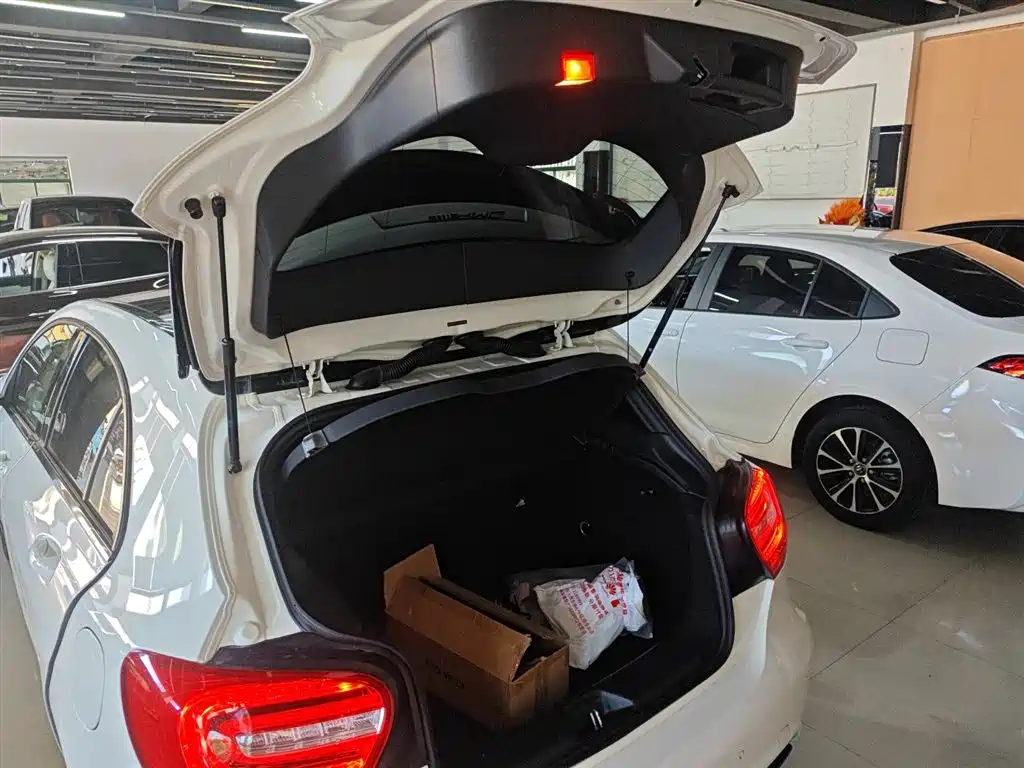Mercedes-Benz A-Class AMG (Import) 2014 AMG A 45 4MATIC фото 15