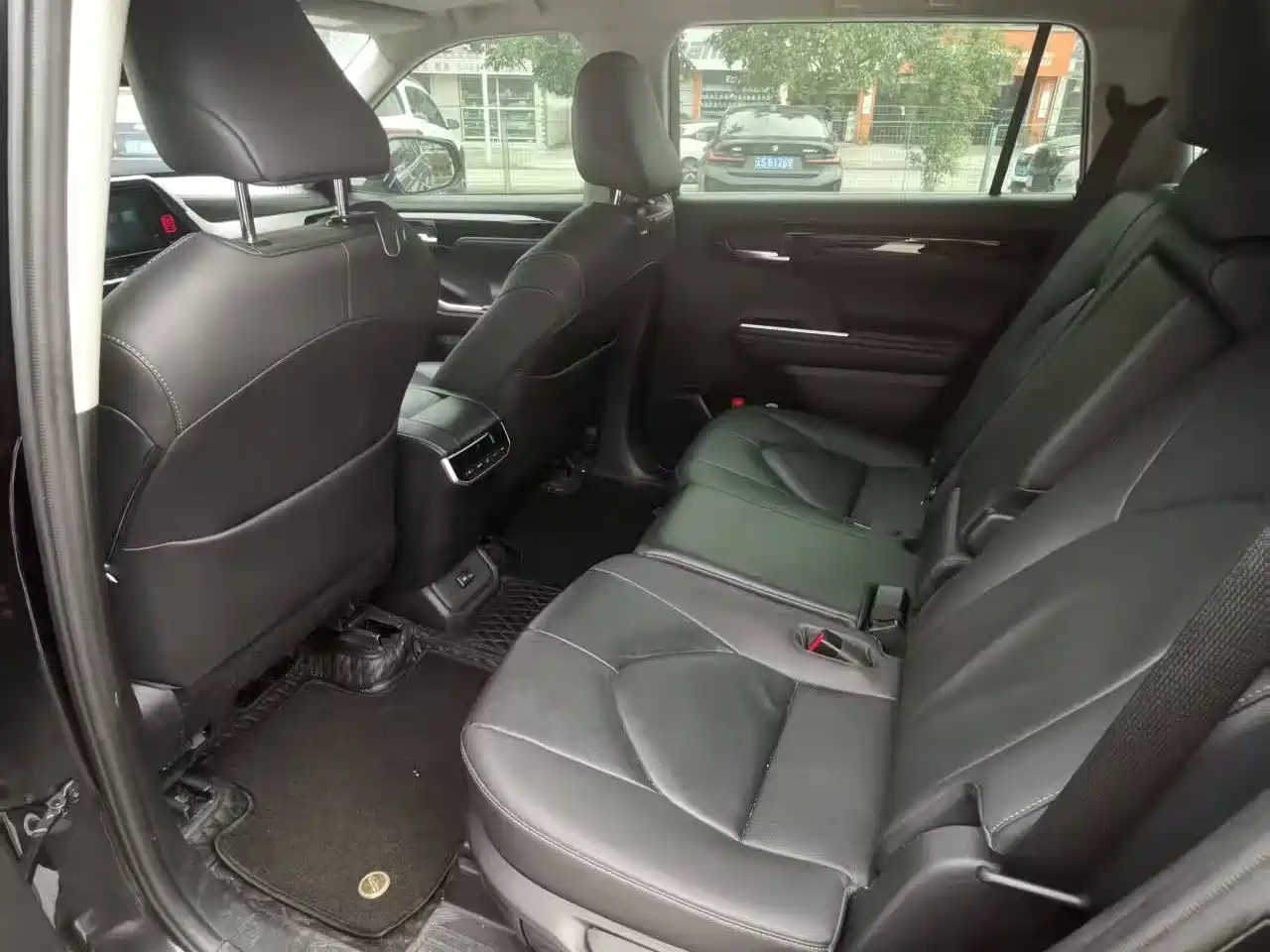 Toyota Highlander 2024 380T AWD Luxury 7-Seater фото 9