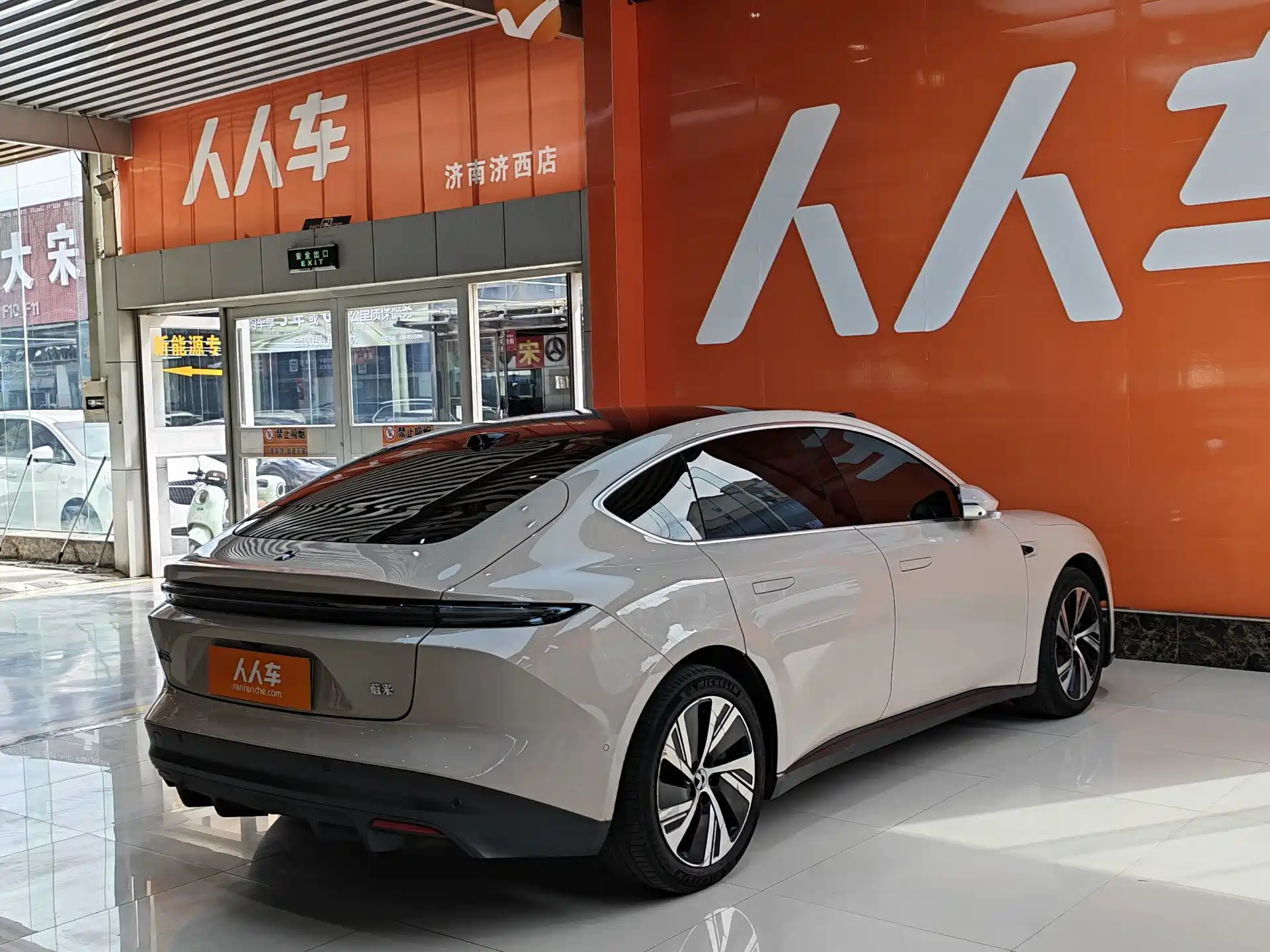 Фото 4 - NIO ET5
