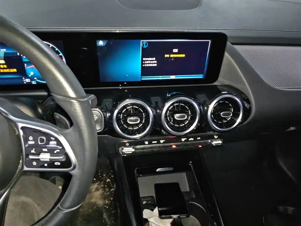 Mercedes-Benz GLA 2024 2023 Facelift GLA 200