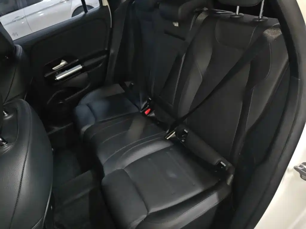 Mercedes-Benz GLA 2024 2023 Facelift GLA 200