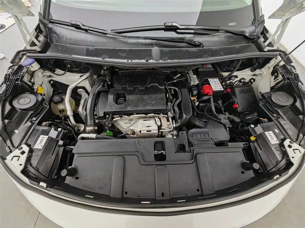 Peugeot 5008 2017 380THP 7-seat Elite Edition фото 6