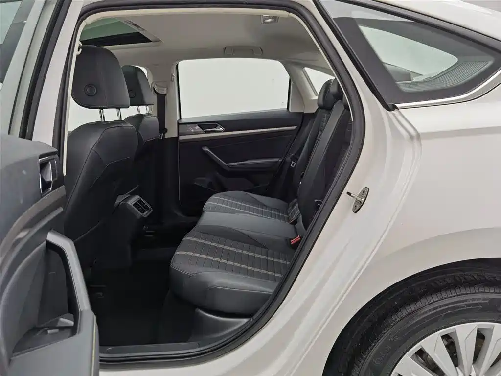 Volkswagen Lavida 2022 280TSI DSG Comfort Edition фото 15