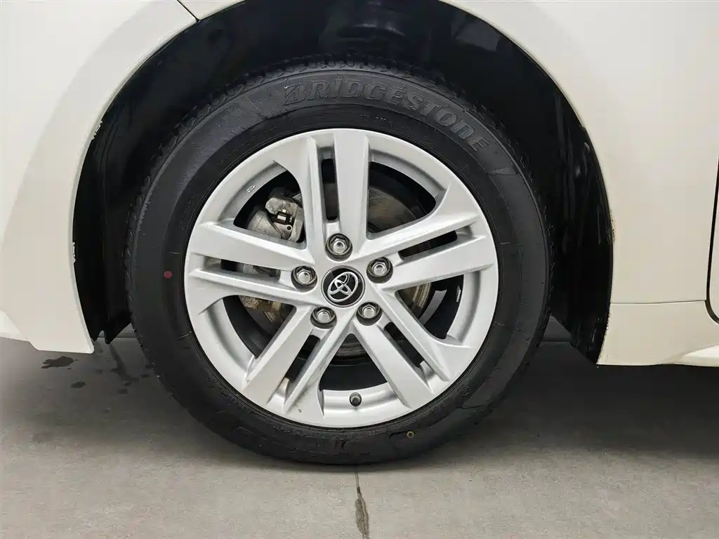 Toyota Levin 2019 Dual Engine 1.8H E-CVT Luxury Edition China V фото 17