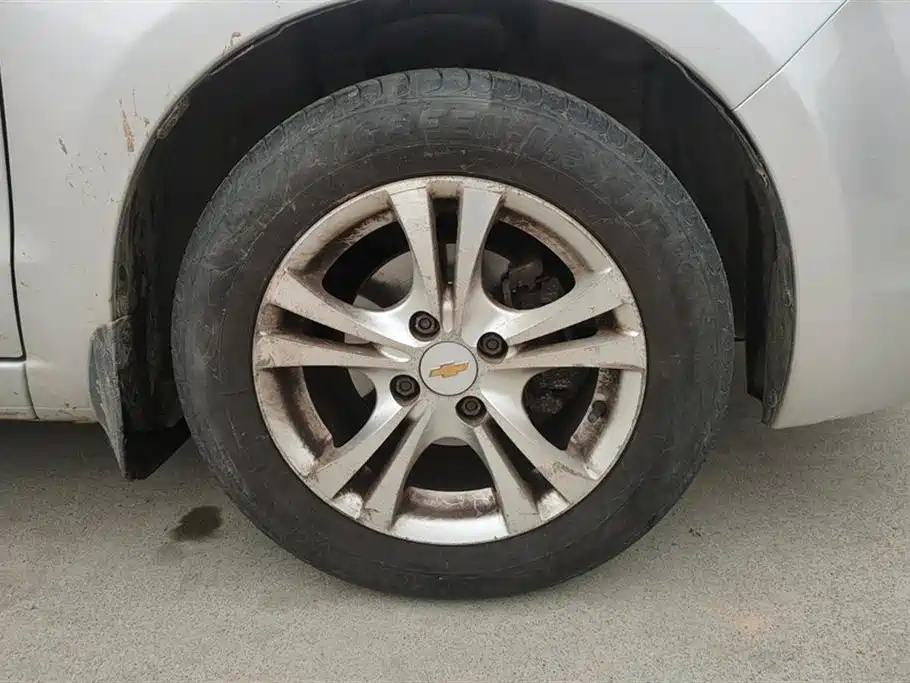 Chevrolet Sail 2011 Sedan 1.4L Manual Happiness Edition фото 6