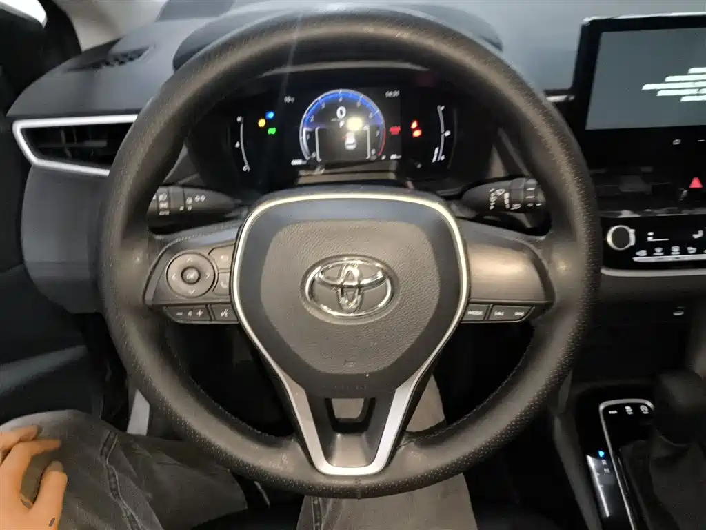 Toyota Frontlander 2024 2.0L CVT Elite Edition фото 11