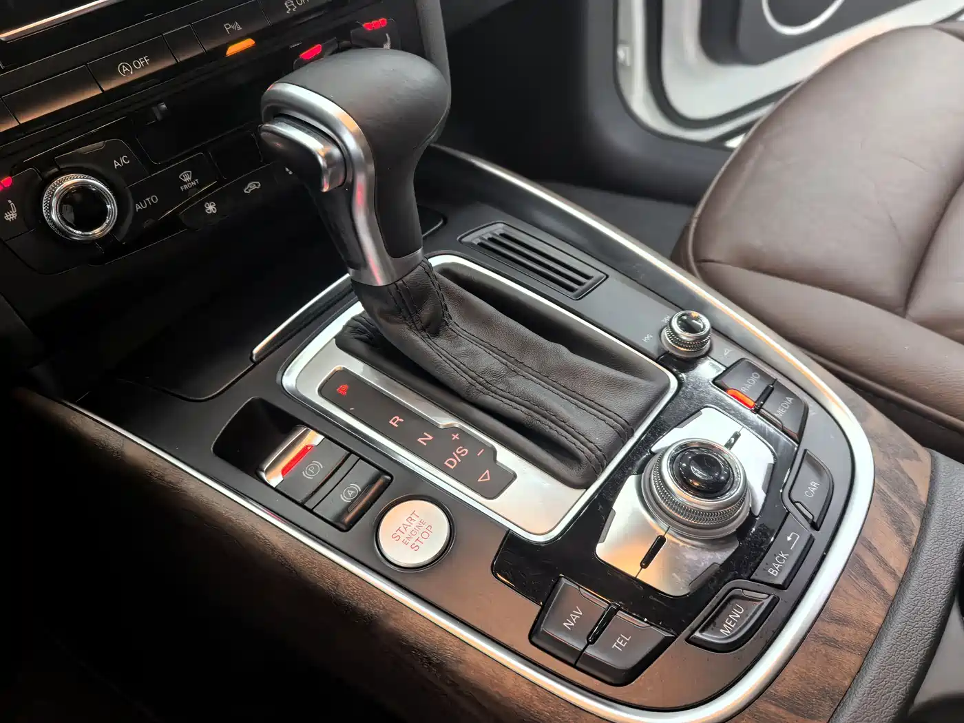 Audi Q5 2015 40 TFSI Comfort фото 15