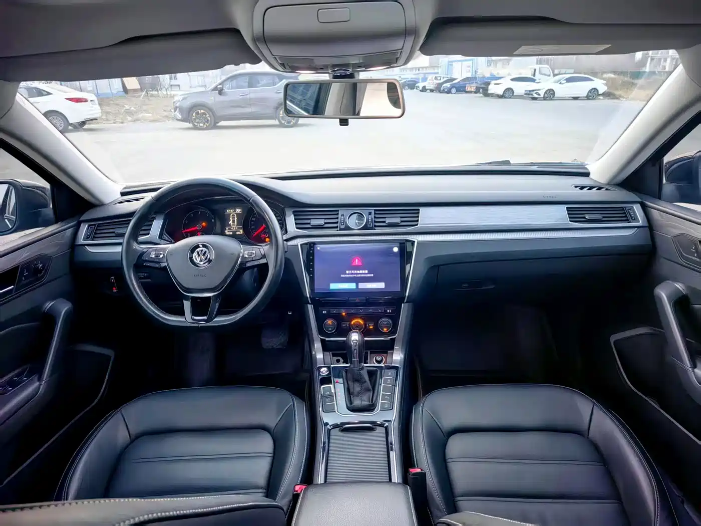Volkswagen Passat 2017 330TSI DSG Prestige фото 7