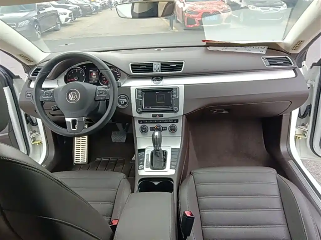 Volkswagen FAW-Volkswagen CC 2018 1.8TSI Luxury фото 10