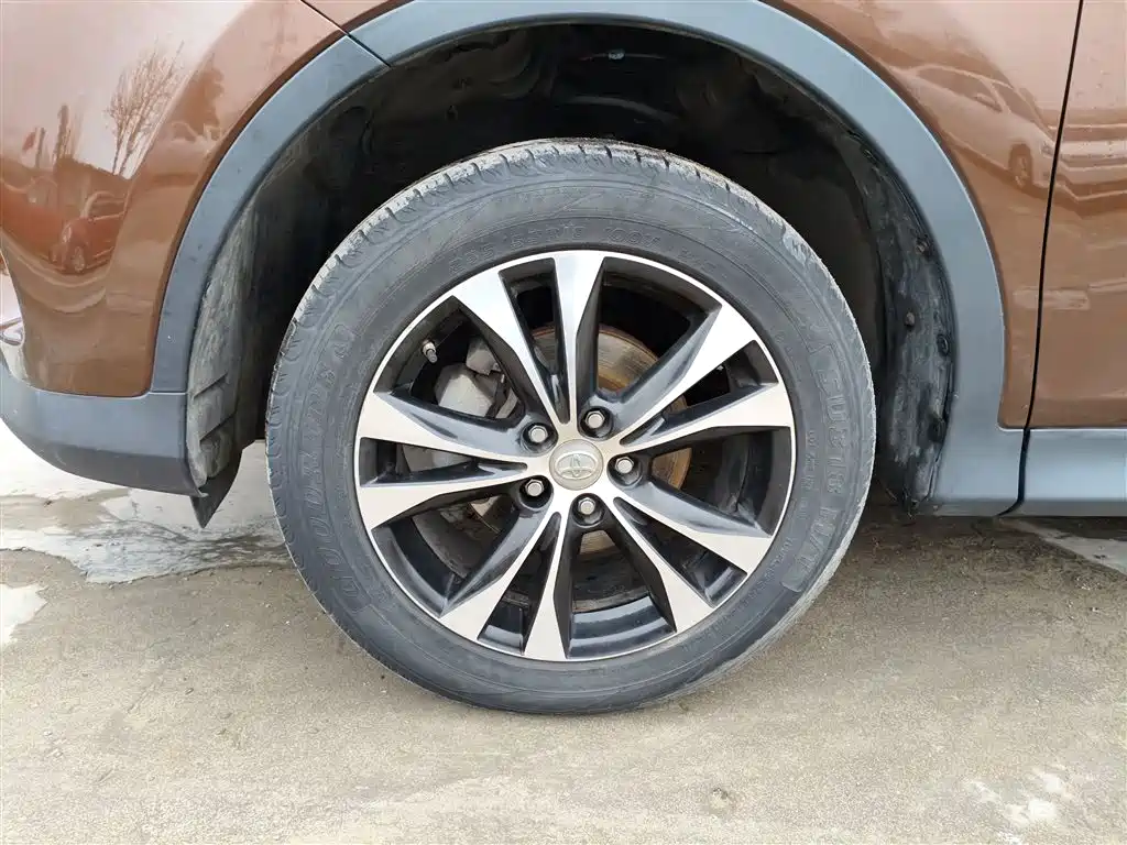 Toyota RAV4 Rongfang 2013 2.5L Auto 4WD Luxury фото 25