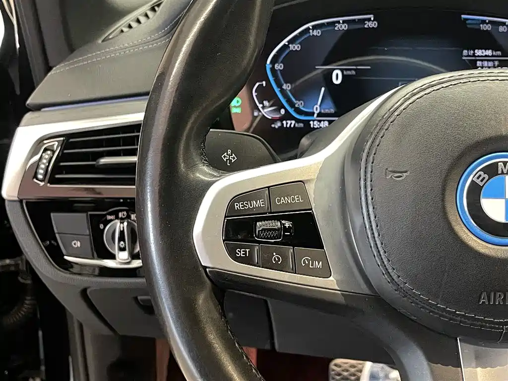 BMW 5 Series New Energy 2021 535Le M Sport Package фото 22