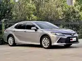 Фото 3 - Toyota Camry