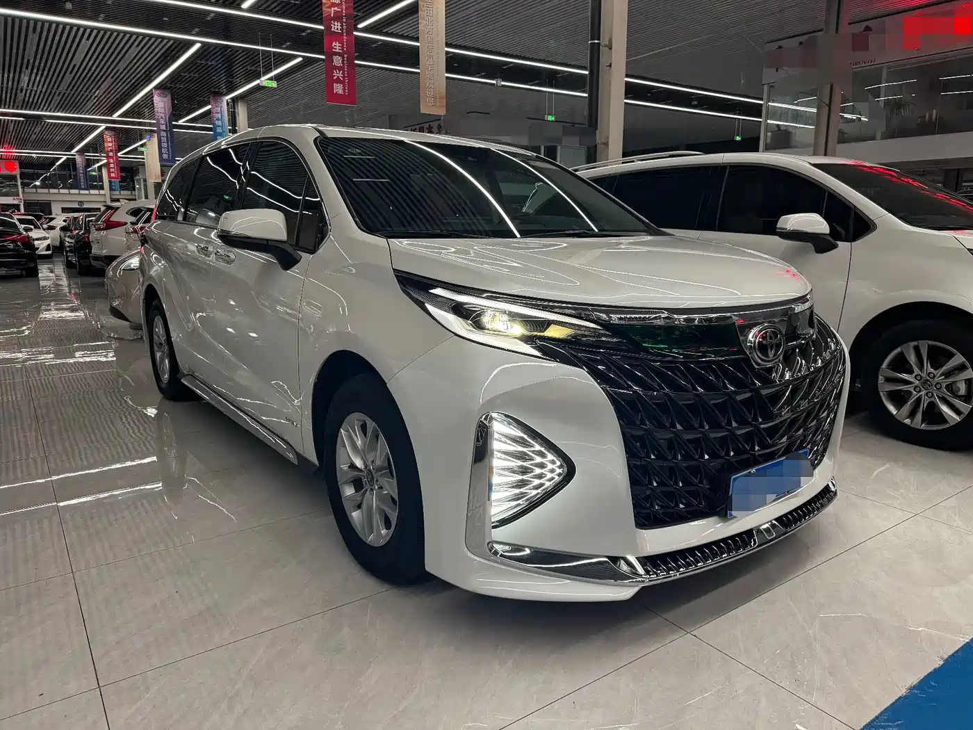 2025 Toyota Granvia