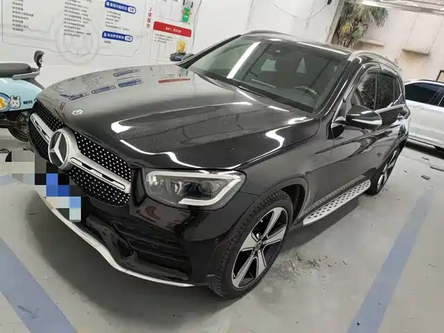 MERCEDES-BENZ GLC