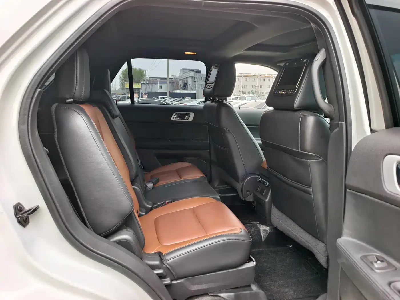 Ford Explorer (Import) 2015 2013 3.5L Premium Edition