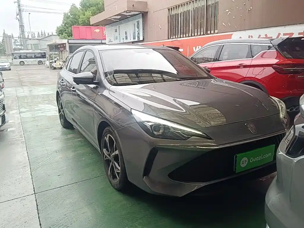Фото 3 - Roewe i5