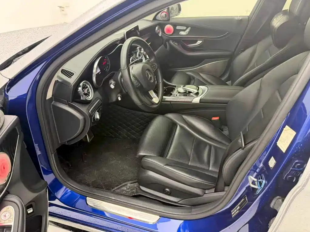Фото 4 - Mercedes-Benz C-Class