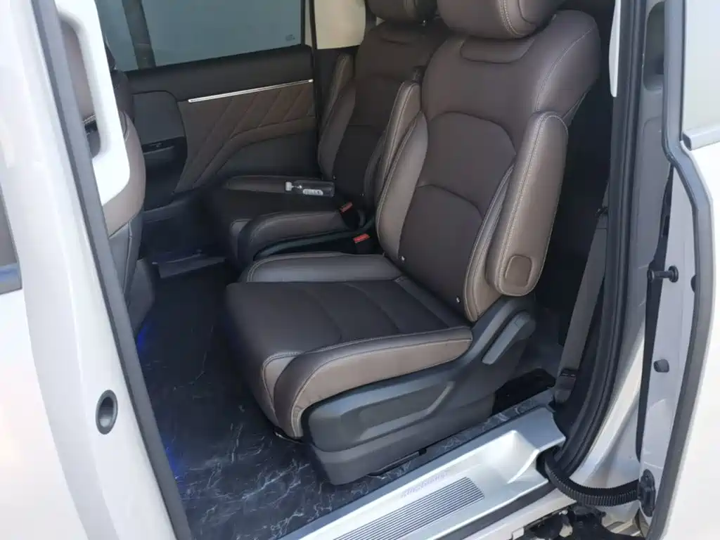 Wuling Motors Xingguang 730 New Energy 2025 2025 Model Pure Electric Base Version