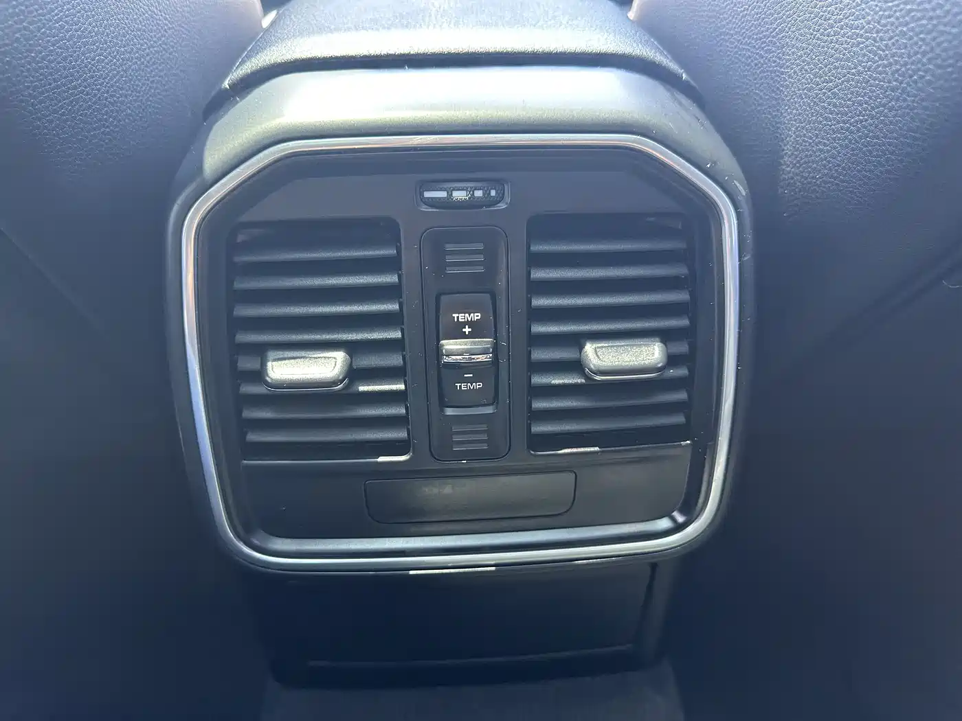 Porsche Macan 2017 Macan 2.0T фото 18