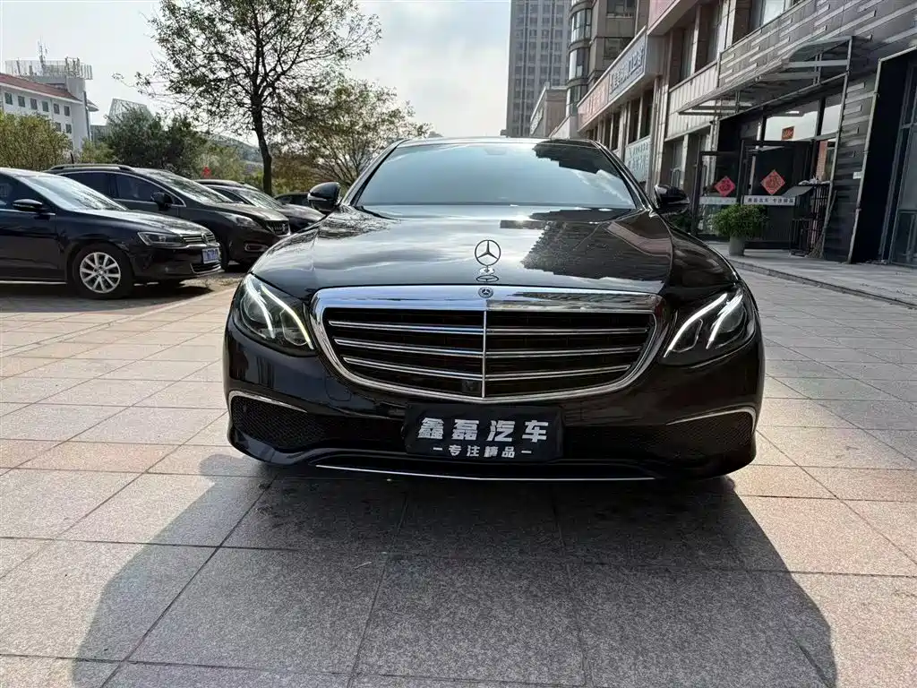 Mercedes-Benz E-Class 2018 E 300 L Luxury фото 3