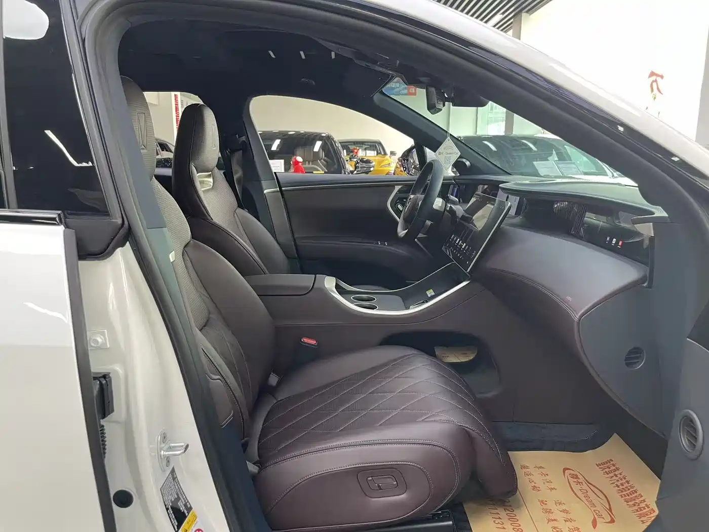 Avatr 11 2025 Facelift Max Range Extender фото 7