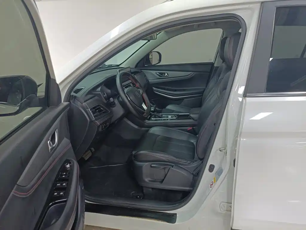 Changan CS75 2021 2021 Glory Million Edition 280T DCT Luxury