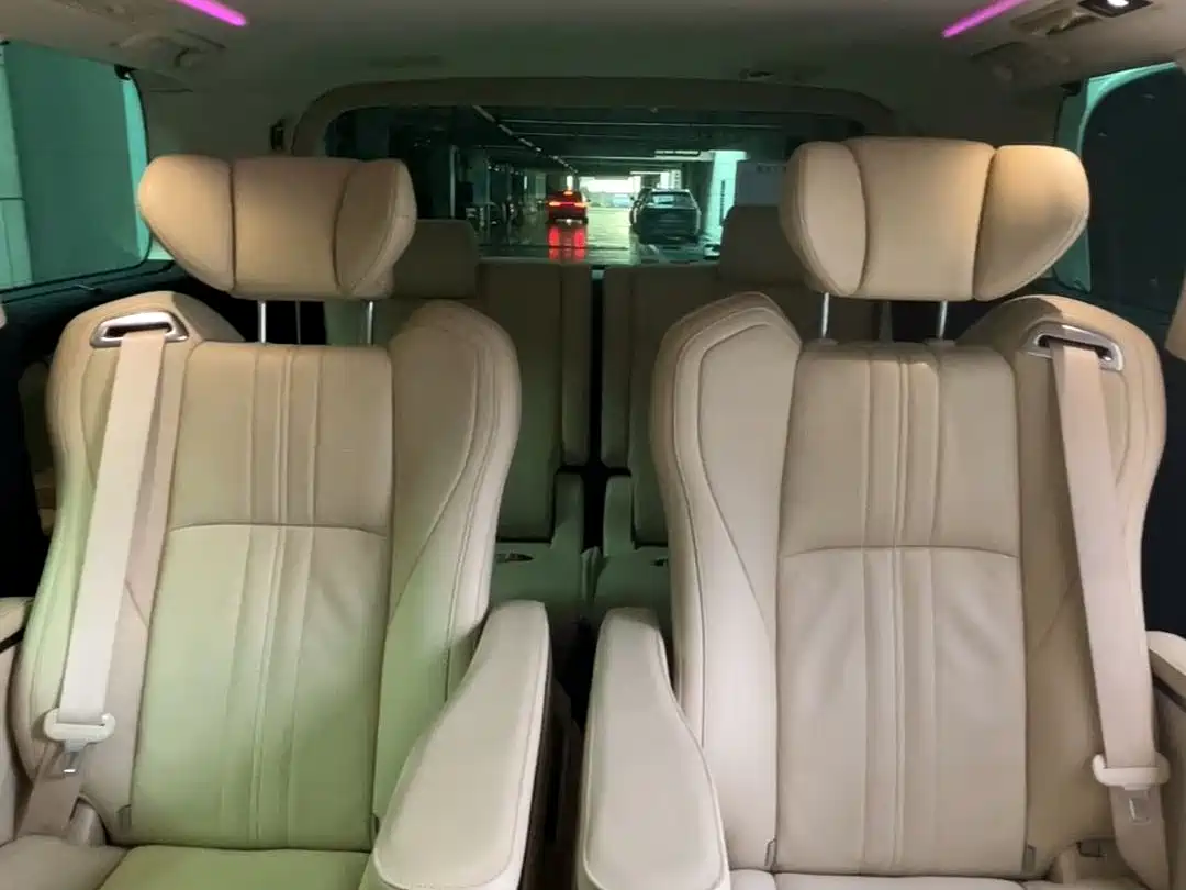 Toyota Alphard 2021 Hybrid 2.5L Premium фото 10