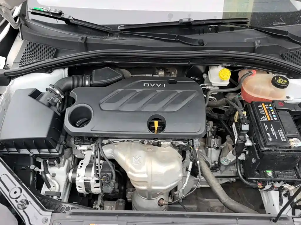 Фото 20 - Roewe i5