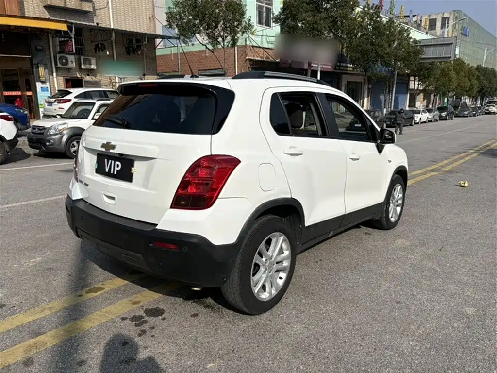 Chevrolet Trax 2016 1.4T Automatic 2WD Comfort Sunroof Edition фото 24