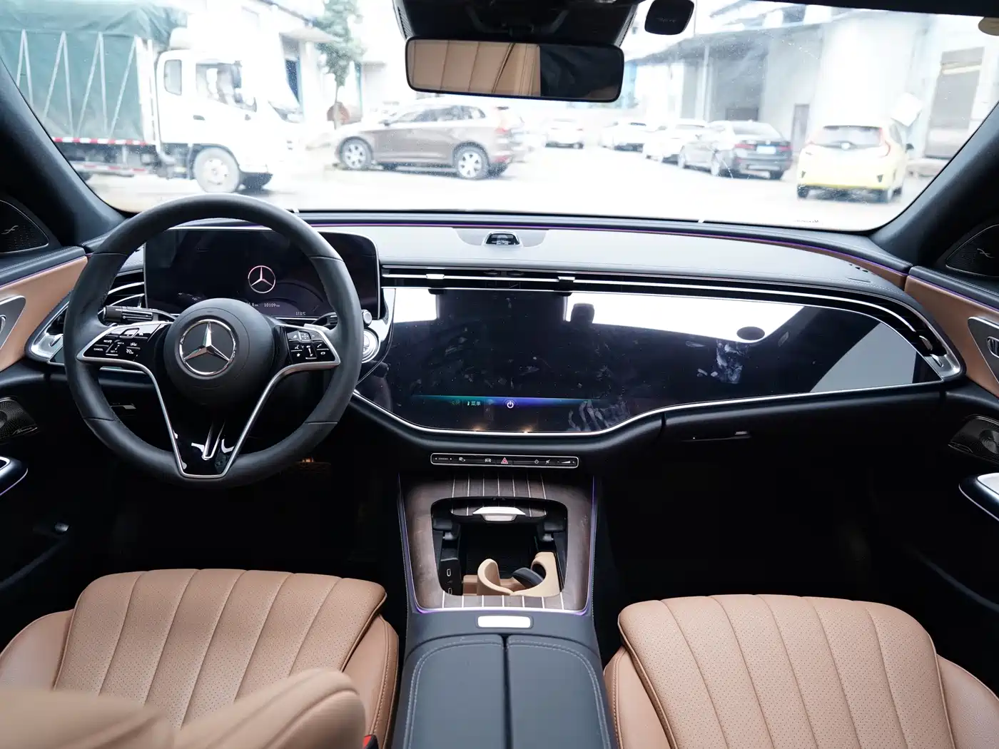 Mercedes-Benz E-Class 2024 Model E 300 L Luxury фото 4