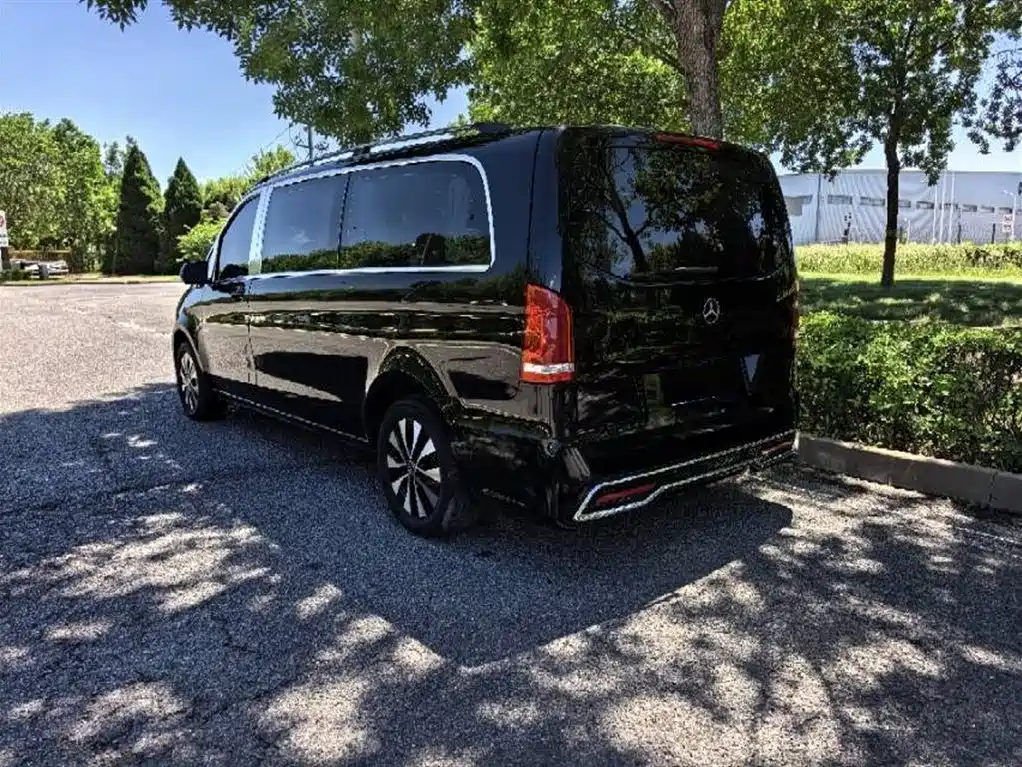 Mercedes-Benz Vito 2021 2.0T Elite 7-Seater фото 4
