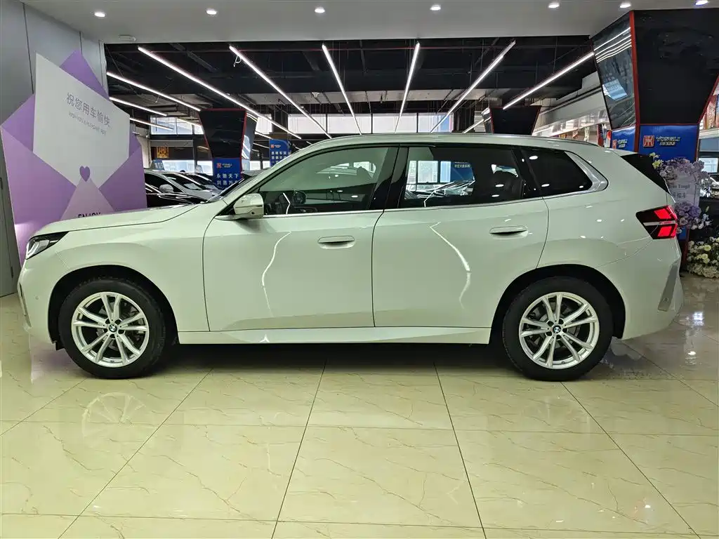 BMW X3 2025 xDrive25L Luxury Package фото 7