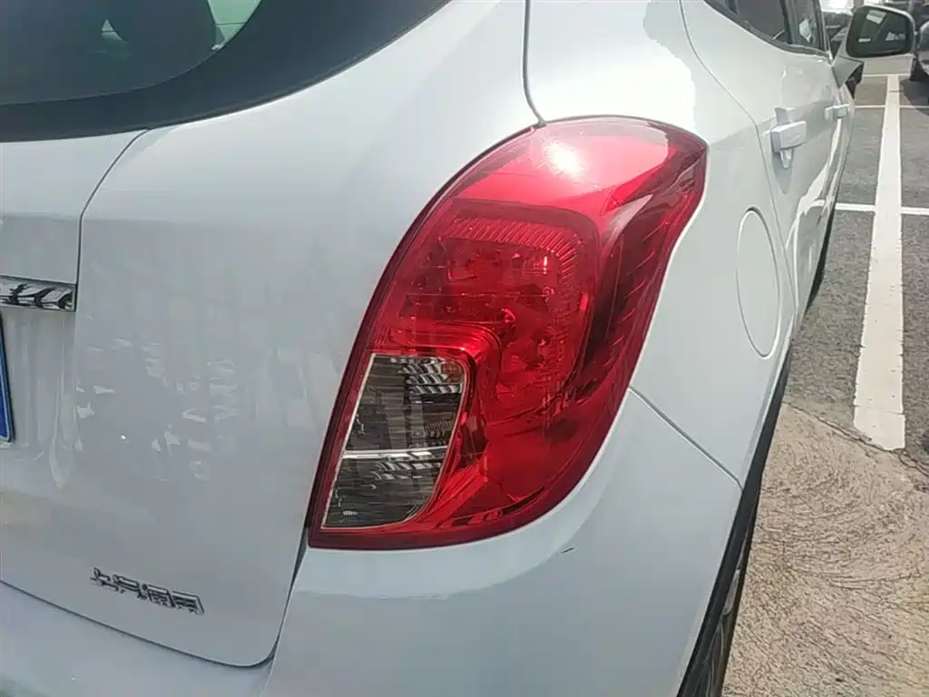 Buick Encore 2017 18T Automatic 2WD Urban Leading фото 8
