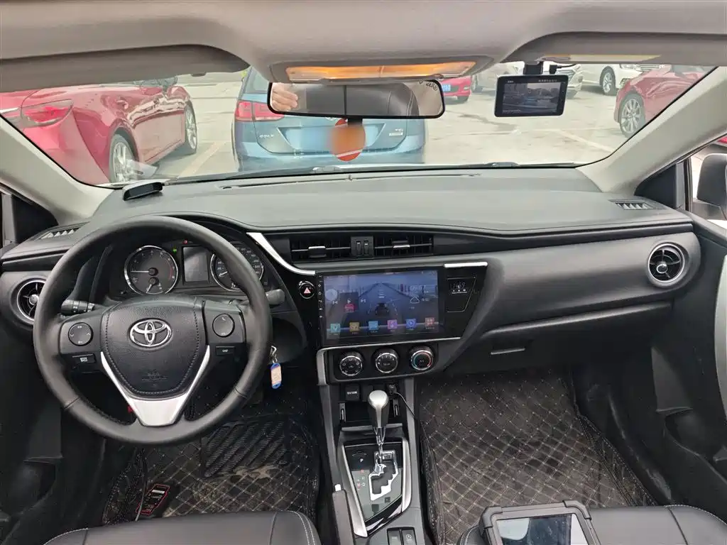 Toyota Corolla 2017 Facelift 1.2T S-CVT GL-i фото 10