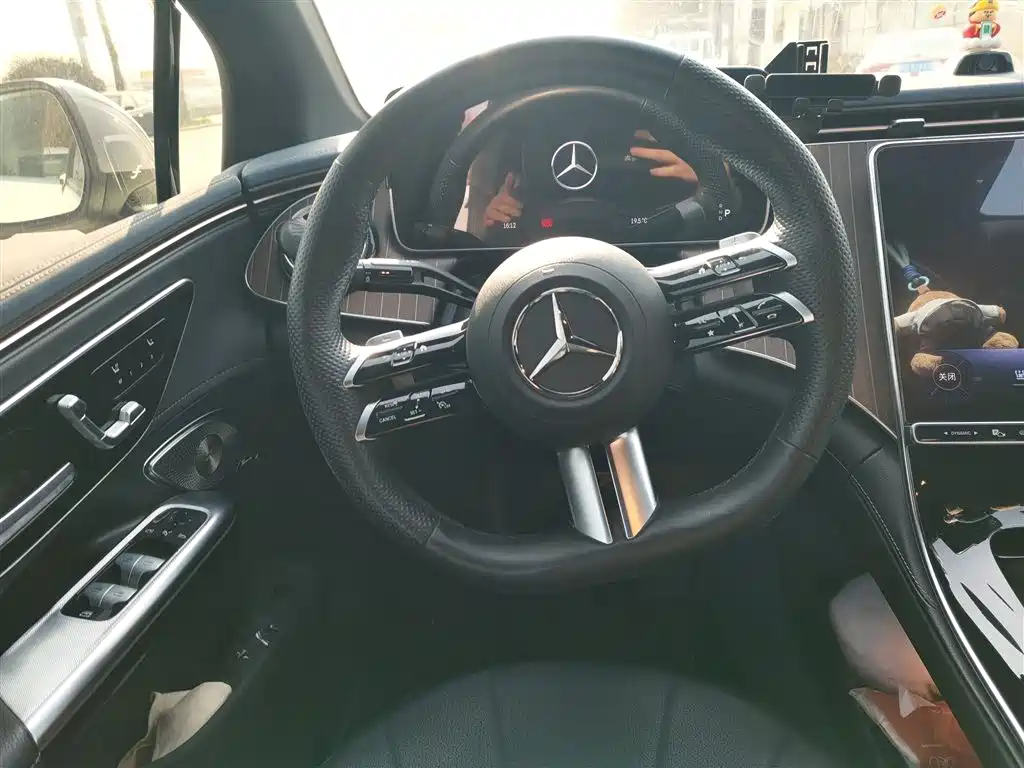 Mercedes-Benz EQE 2022 350 Luxury Edition фото 3