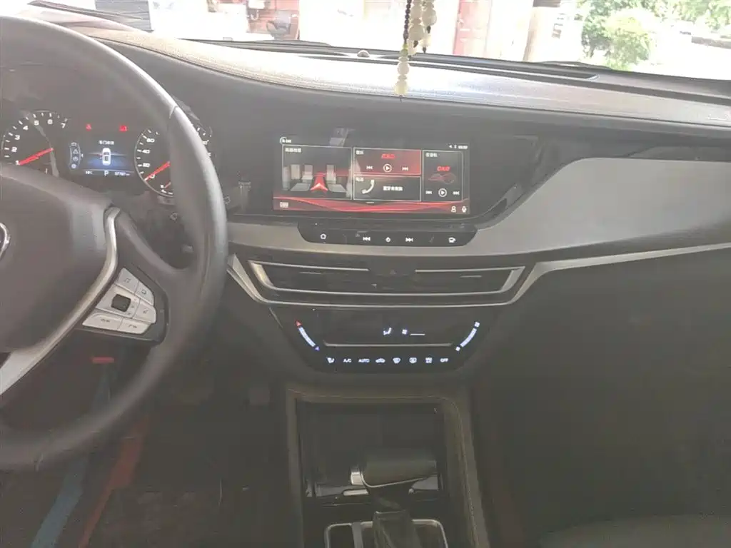 Changan CS35 PLUS 2019 2019 1.6L Automatic Smooth Connect Edition