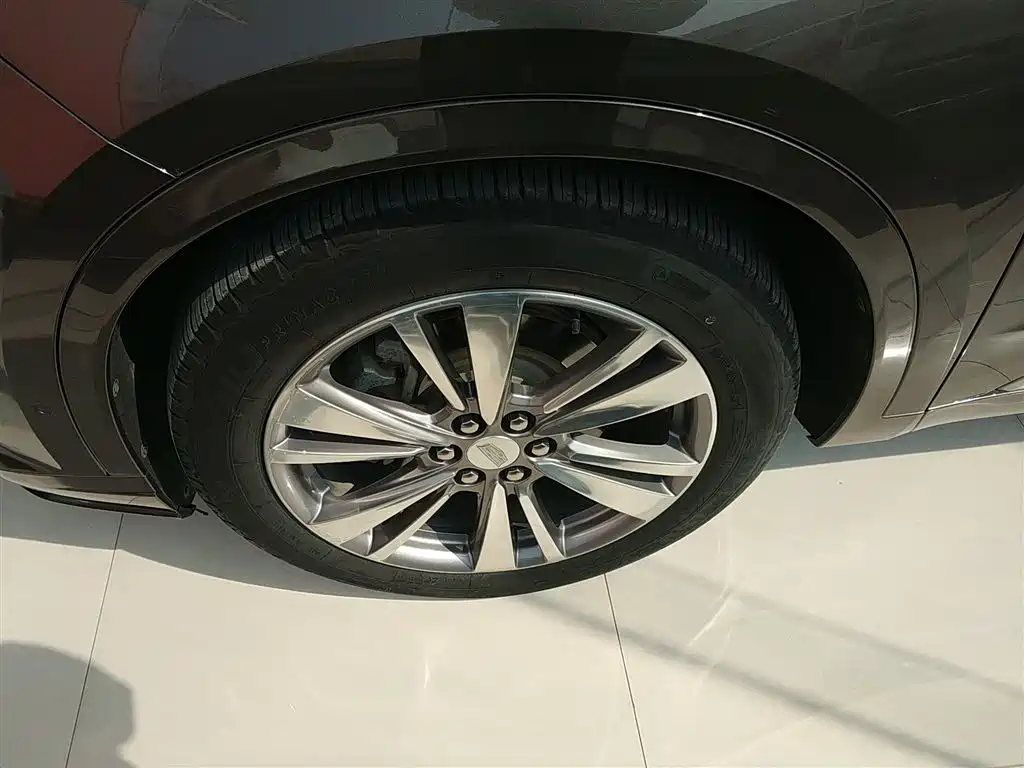 Cadillac XT6 2020 28T 6-Seater Luxury Model фото 23