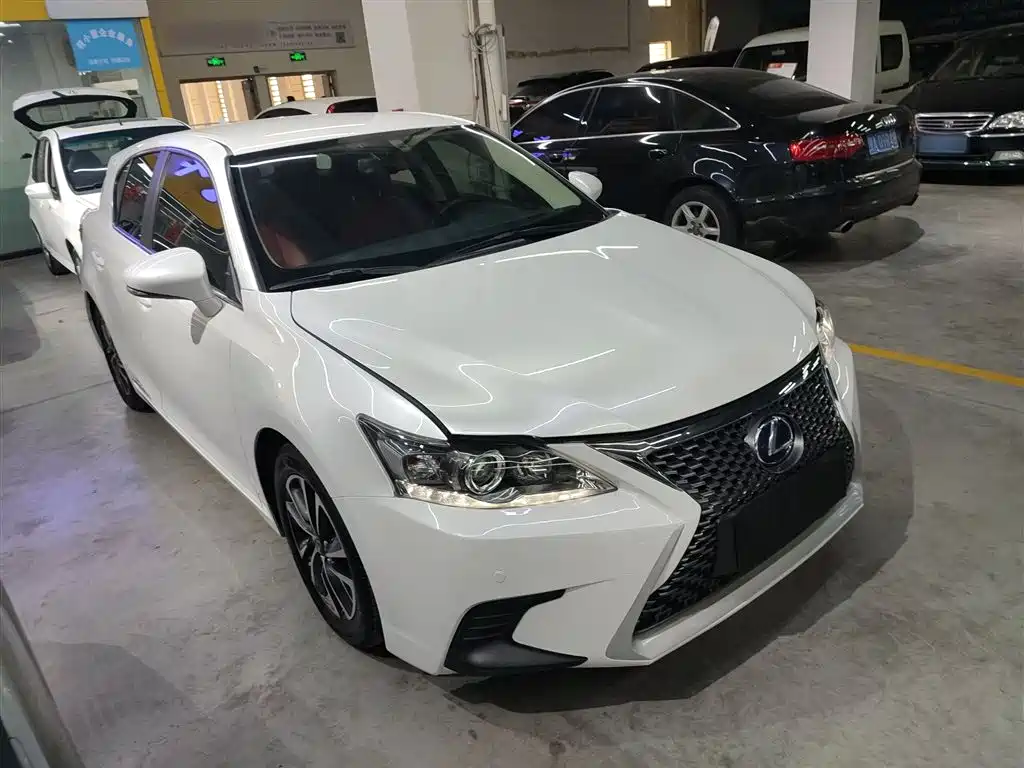 Lexus CT 2017 CT200h Elite Edition (Single Color) China VI фото 22