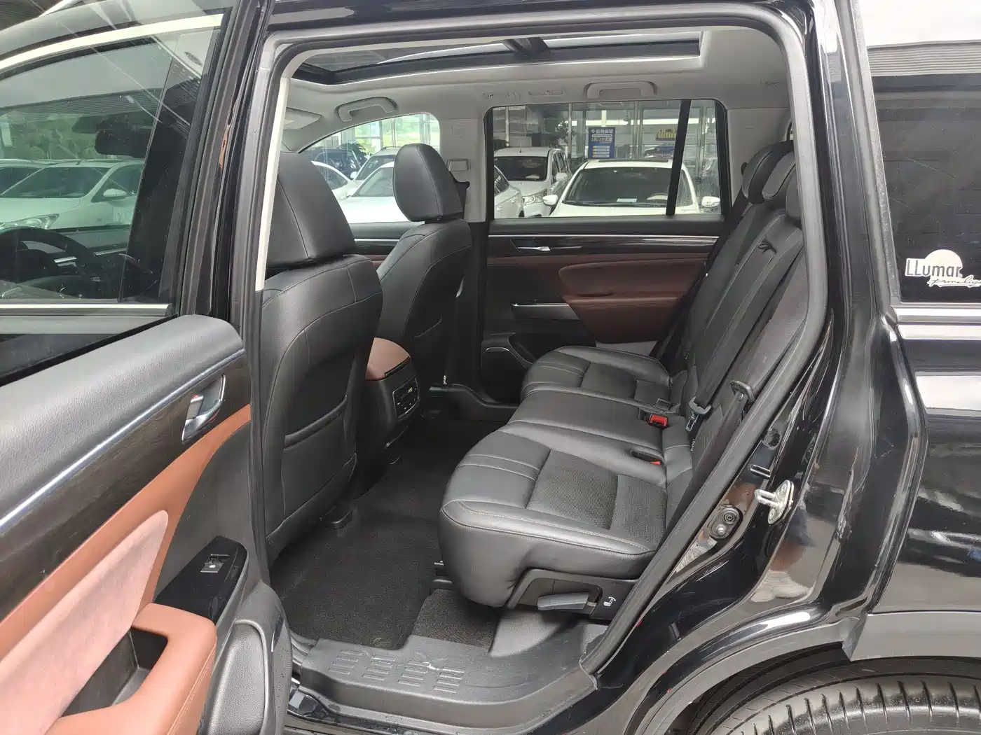 GAC Trumpchi Trumpchi GS8 2017 320T 2WD Luxury Smart Connect (7-seater) фото 8