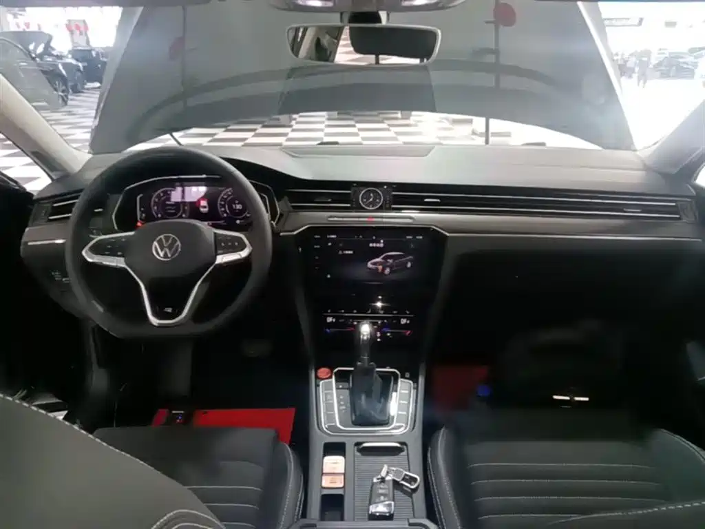Volkswagen Magotan 2020 330TSI DSG Luxury фото 10