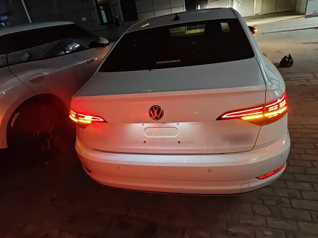 Volkswagen Sagitar 2022 280TSI DSG Surpassing Edition фото 4