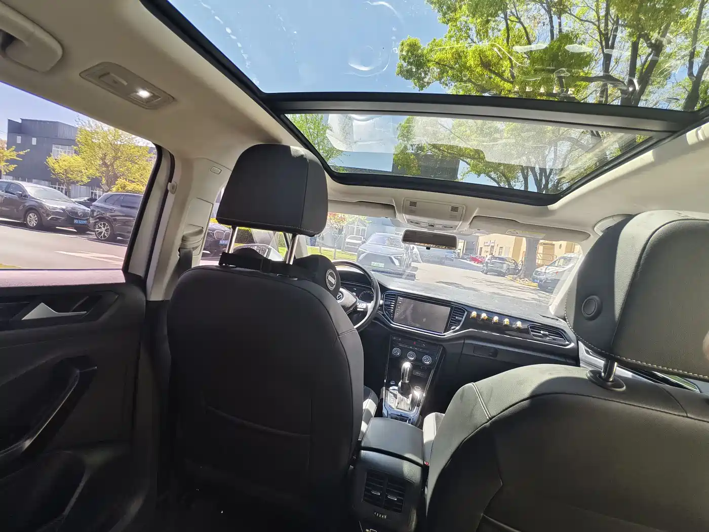 Volkswagen T-ROC 2022 280TSI DSG 2WD Comfort PLUS фото 22