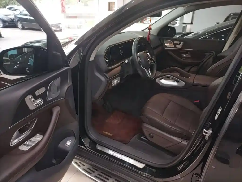 Фото 16 - Mercedes-Benz GLE