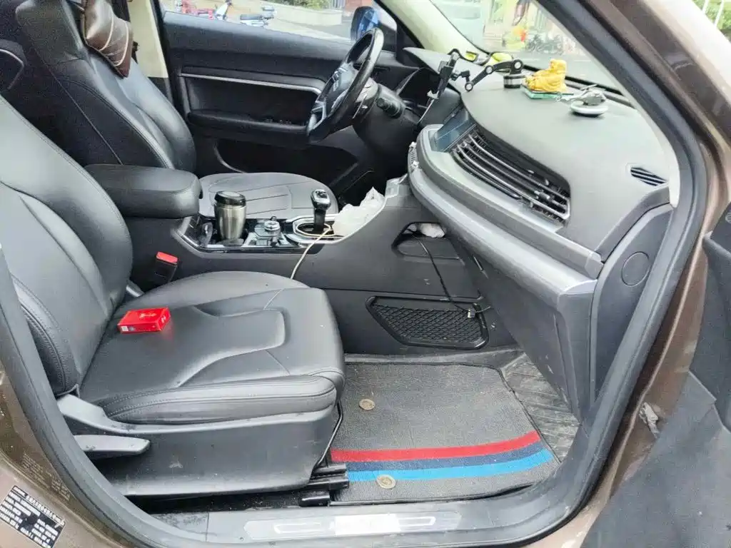 Photo 13 - Haval H6