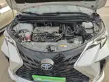 Photo 20 - Toyota Sienna