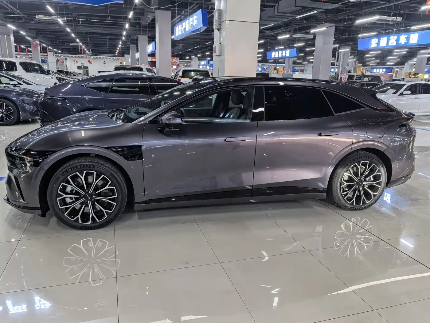 ZEEKR EXTREME KRYPTON 007GT