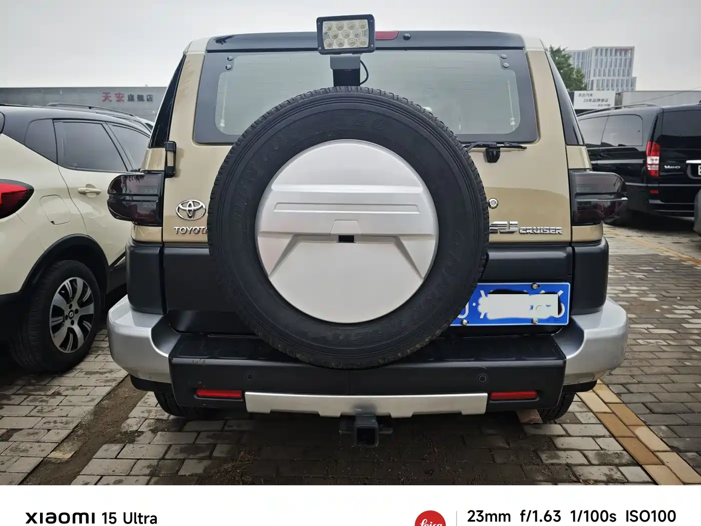 Toyota FJ Cruiser 2013 4.0L фото 4