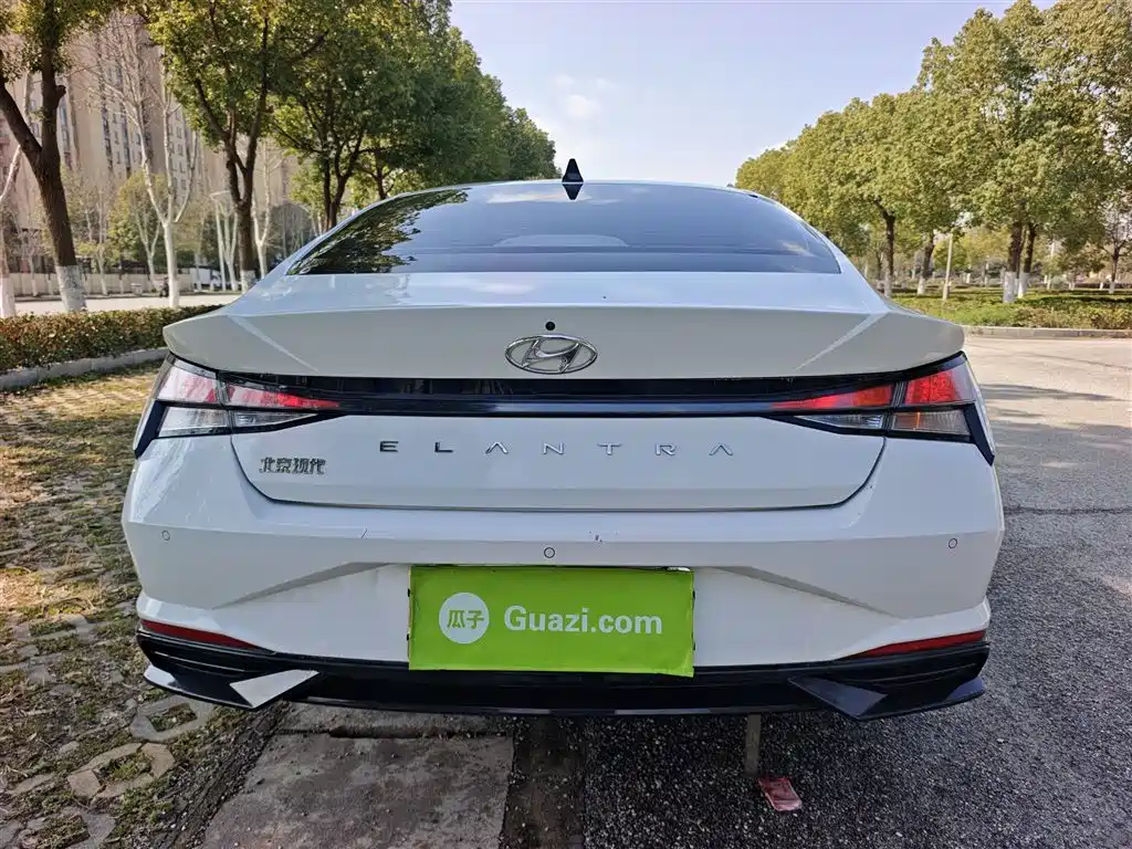 Hyundai Elantra 2022 1.5L CVT GLX Elite Edition фото 6