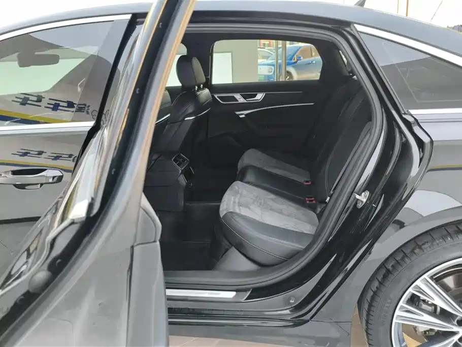 Audi A6L 2023 Facelift 45 TFSI quattro Premium Dynamic фото 11